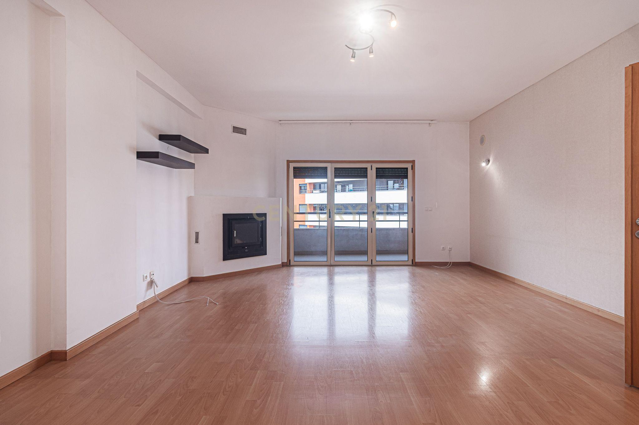 Fotografia 9 de Excelente Apartamento T2 nas Colinas do Cruzeiro- Odivelas