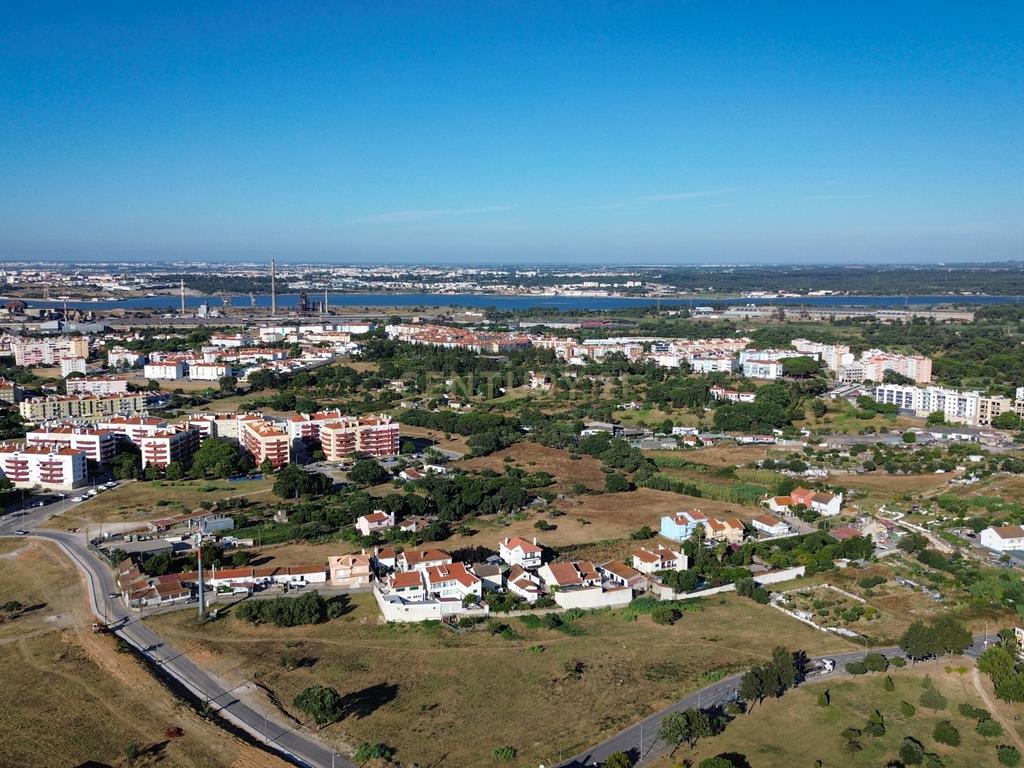 🏡 Moradia T3 em Bacelos de Gaio – Conforto, Espaço e Qualidade de Vida no Seixal - Image 42