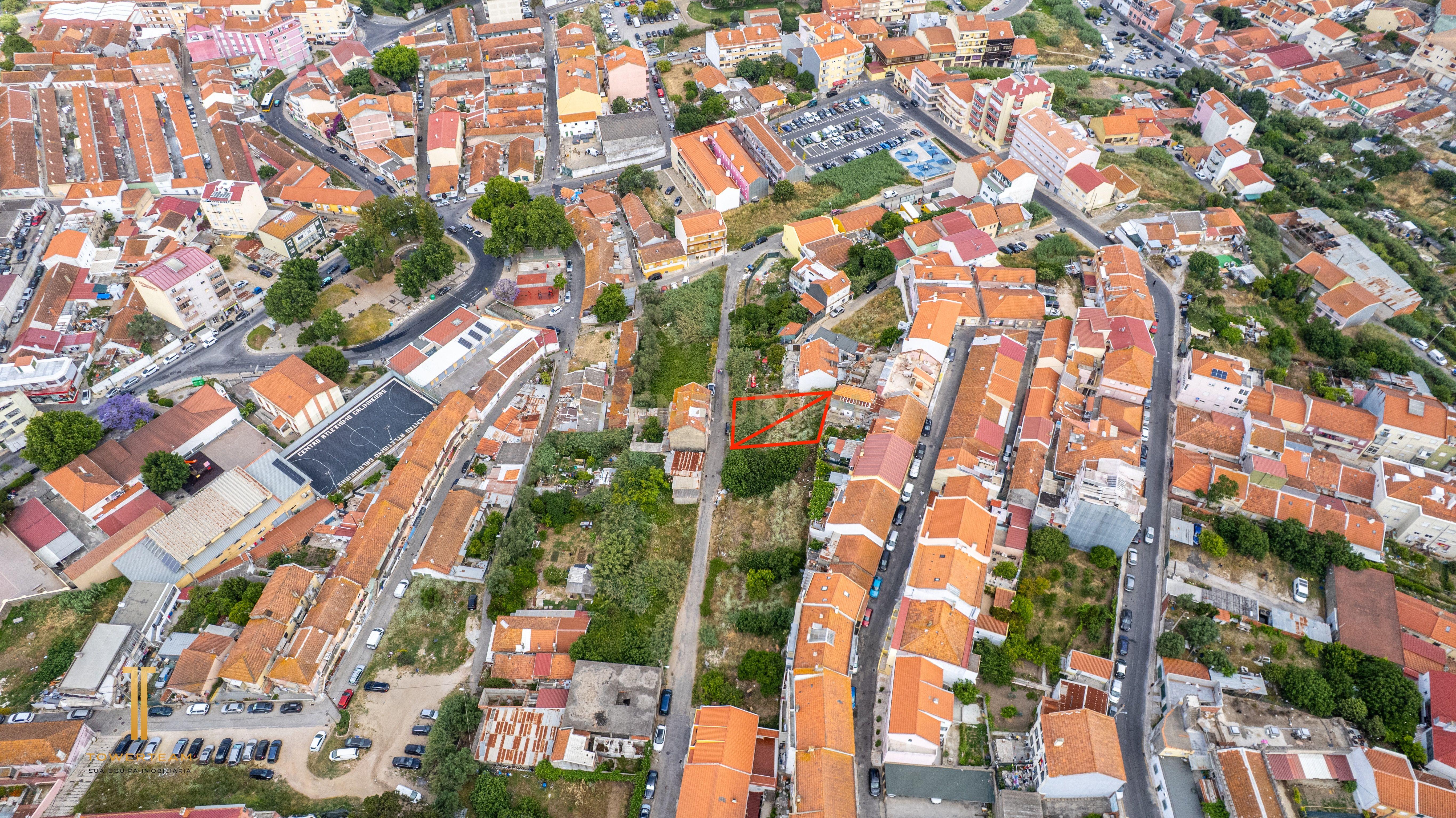 Fotografia 9 de Terreno urbano para venda – 291 m² | Rua Particular à Quinta do Reguengo, Lisboa