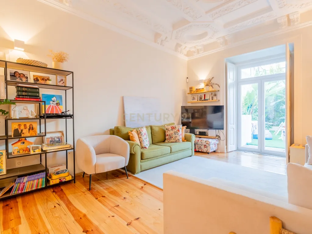 Apartamento T5 de Charme com Jardim Privativo nas Avenidas Novas | Avenida 5 de Outubro, Lisboa - Image 6