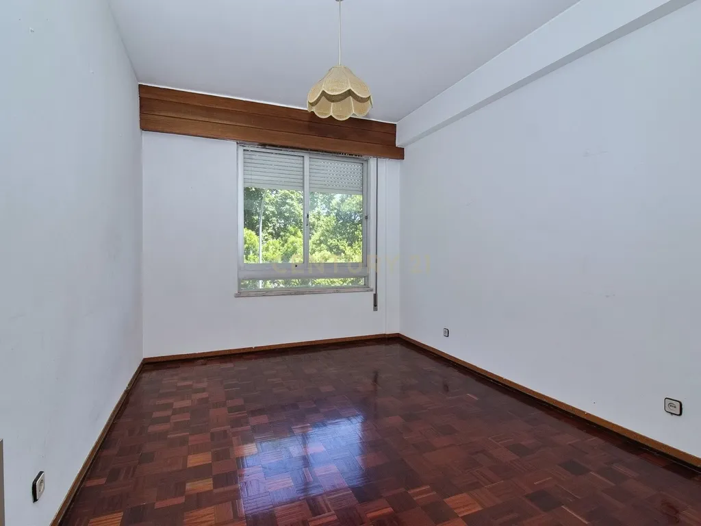 Apartamento T2 na Quinta do Marquês, Oeiras - Image 10