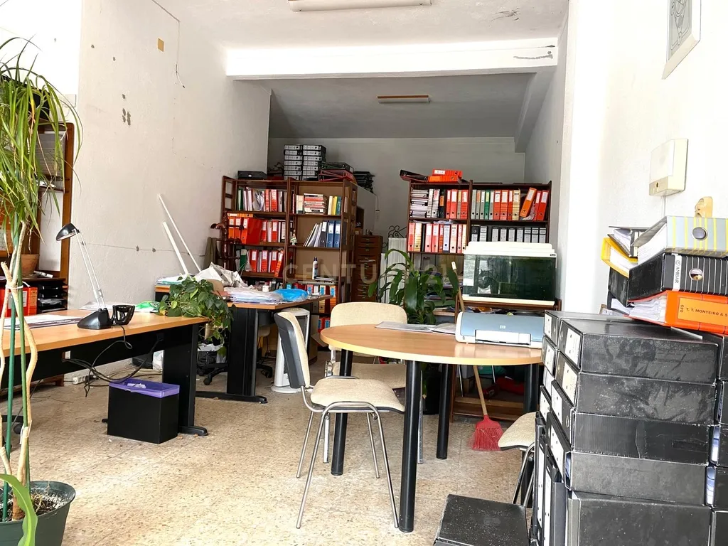 Loja de 50m2 em Moninhos - Loures - Image 6