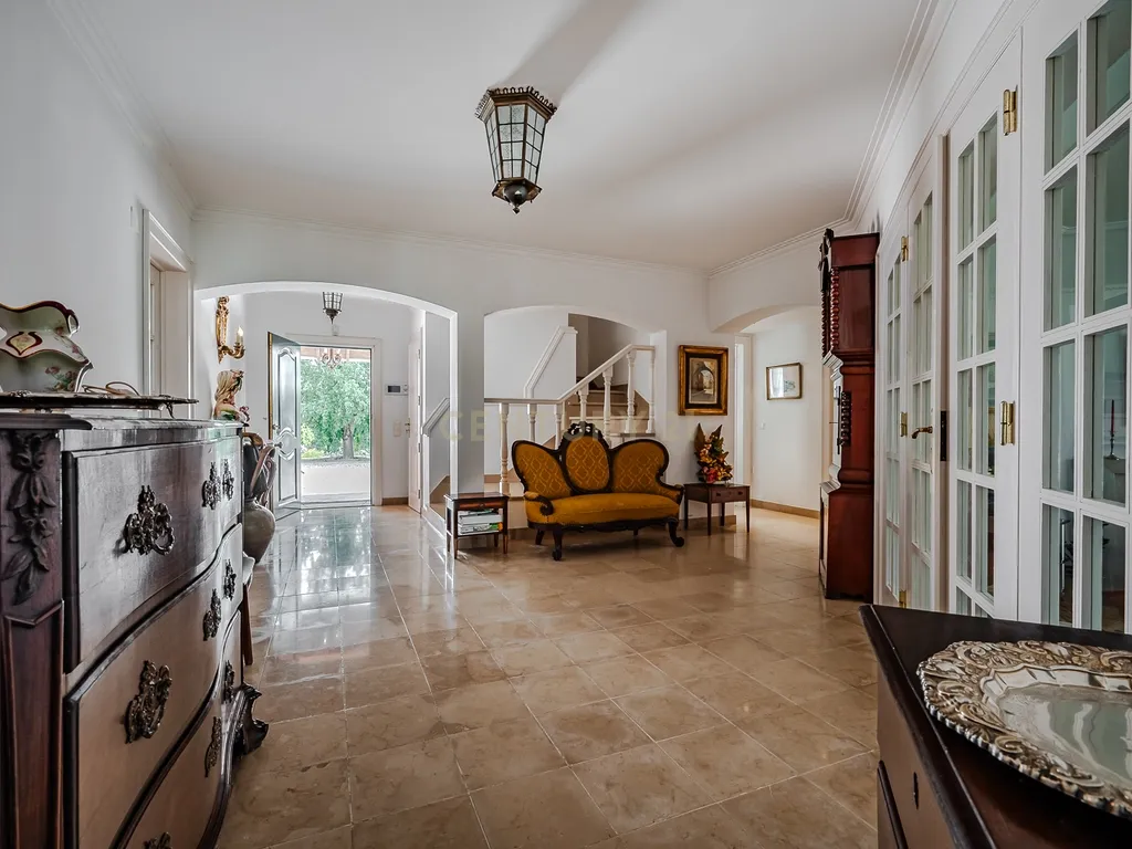 Moradia de sonho com Piscina, 7 Divisões e com Terreno 8461 m2 – Excelente Localização, a 40 minutos de Lisboa ! - Image 12