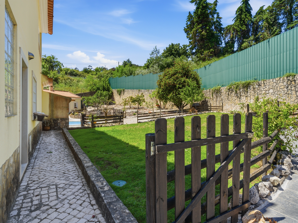 Moradia com 5 quartos e piscina, Gradil, Mafra - Image 42