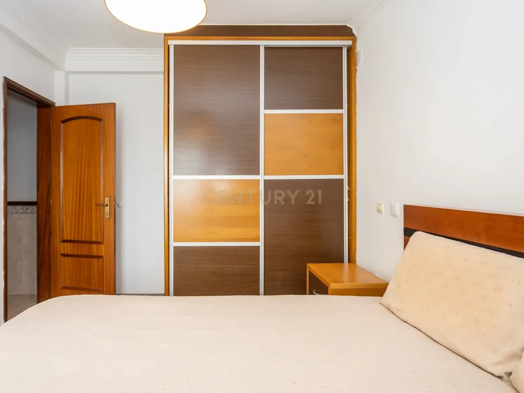 Apartamento T3 com Garagem e Arrecadação em Alhos Vedros - Image 10