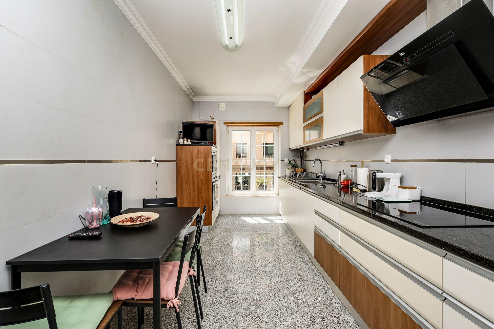 Fotografia 8 de Apartamento T2 para Arrendamento | Urbanização do Neudel, Amadora
