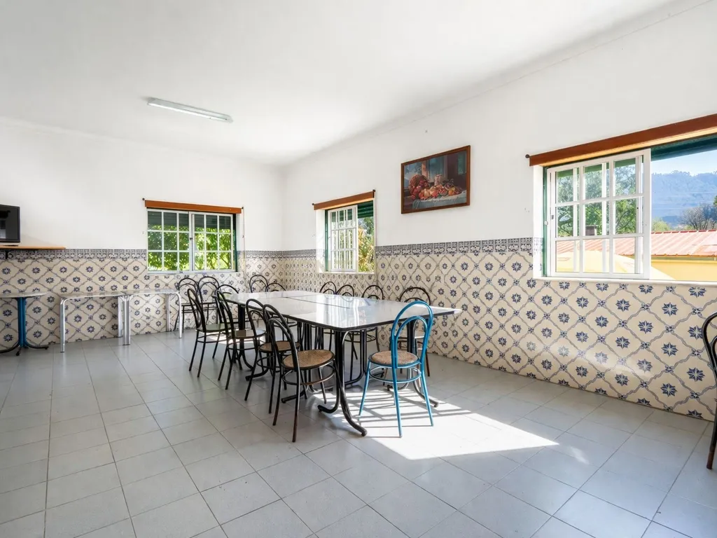 OPORTUNIDADE ÚNICA NA LOUSÃ – MORADIA COM GRANDE POTENCIAL (habitação e comércio) - Image 51
