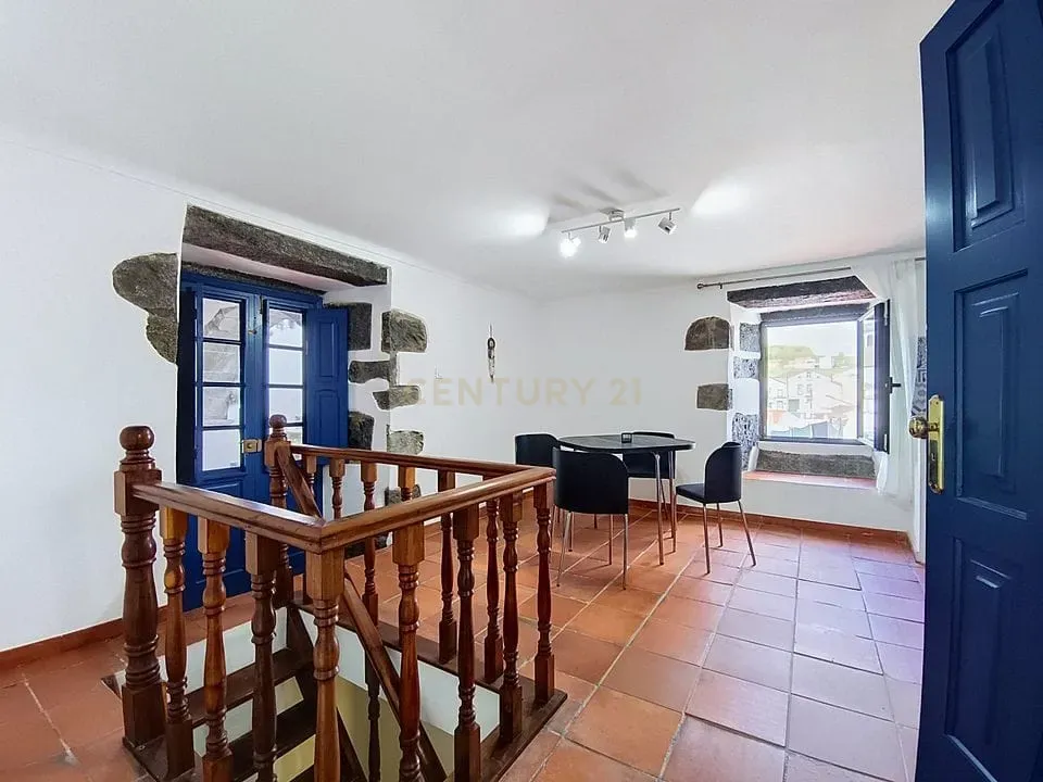 Fotografia 12 de Moradia Centenária com História, Charme e Conforto Moderno. Vendida no conceito "chave na mão"