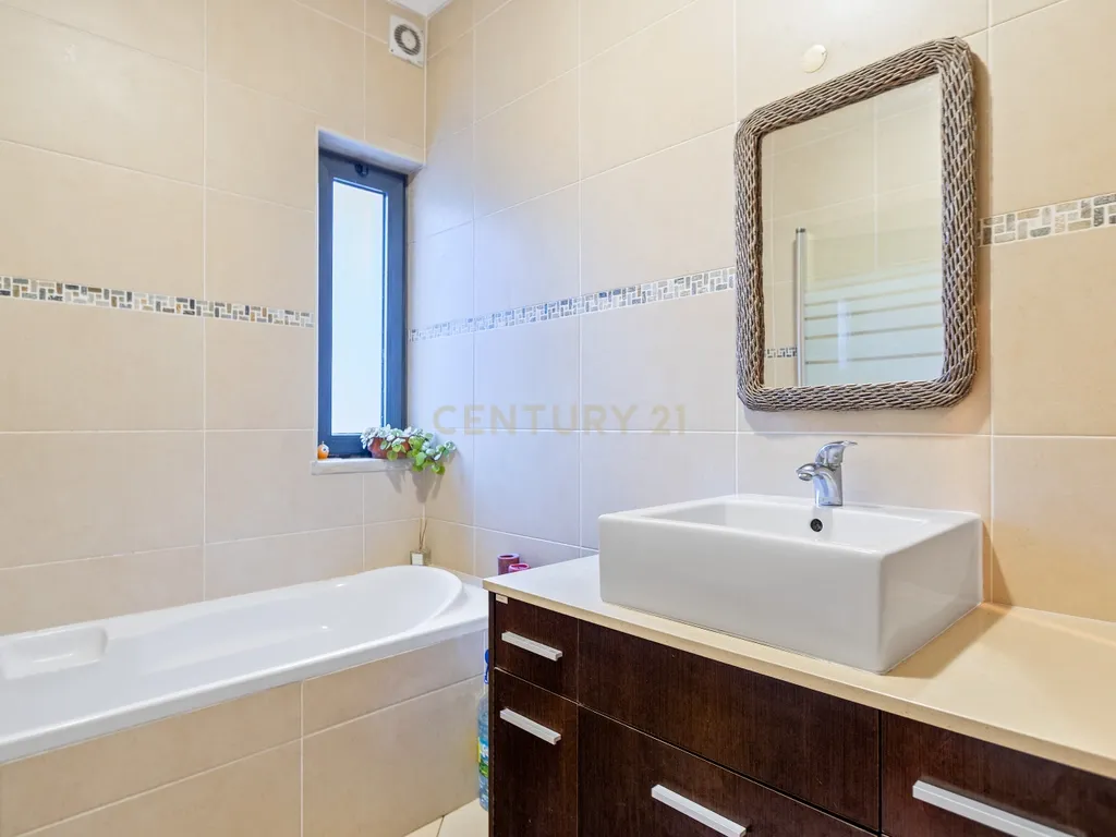 Apartamento T3 com vista mar em Faro - Image 14