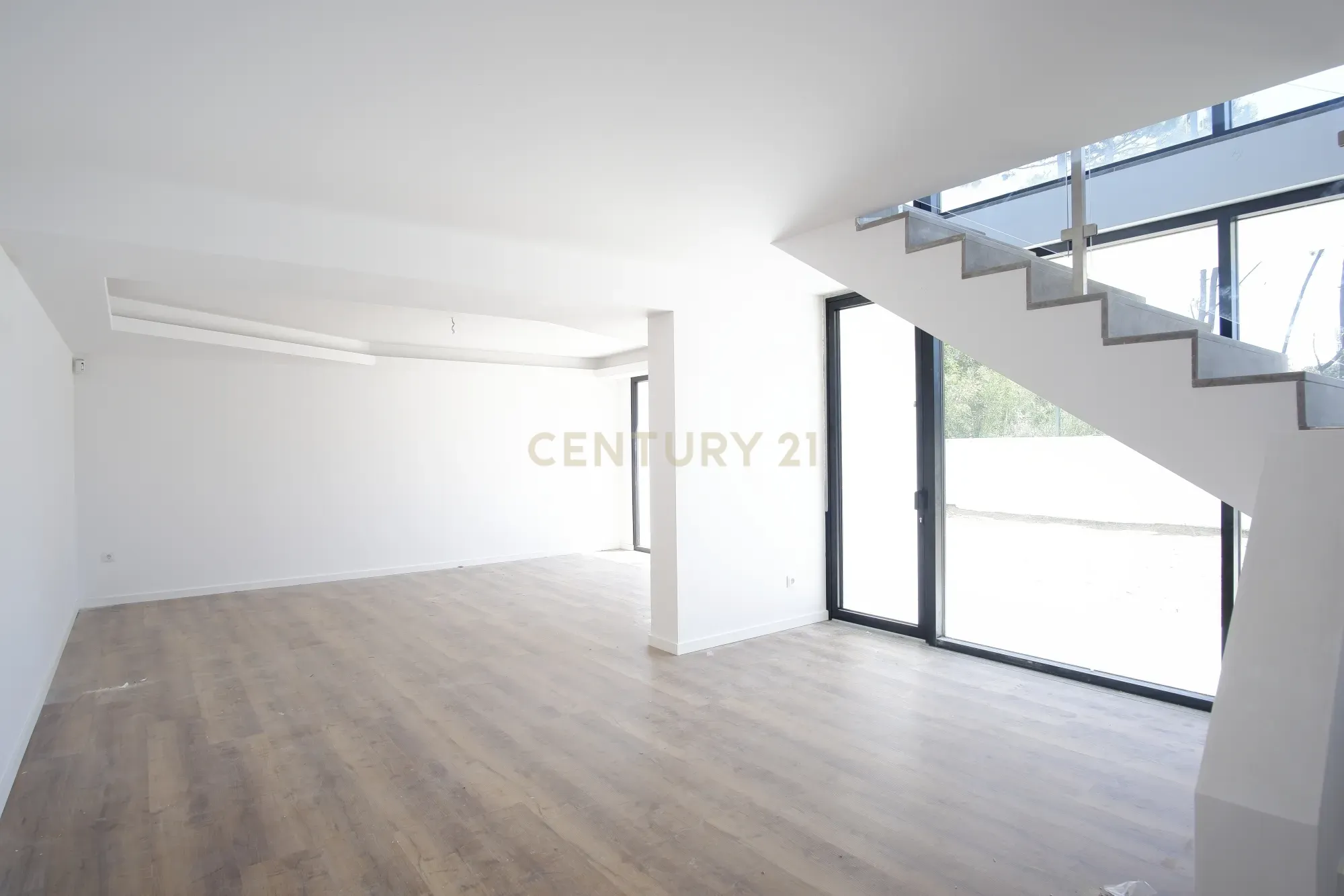 🌿 Moradia de Sonho Pronta a habitar na Avenida do Mar T5 com piscina – Aroeira - Image 17