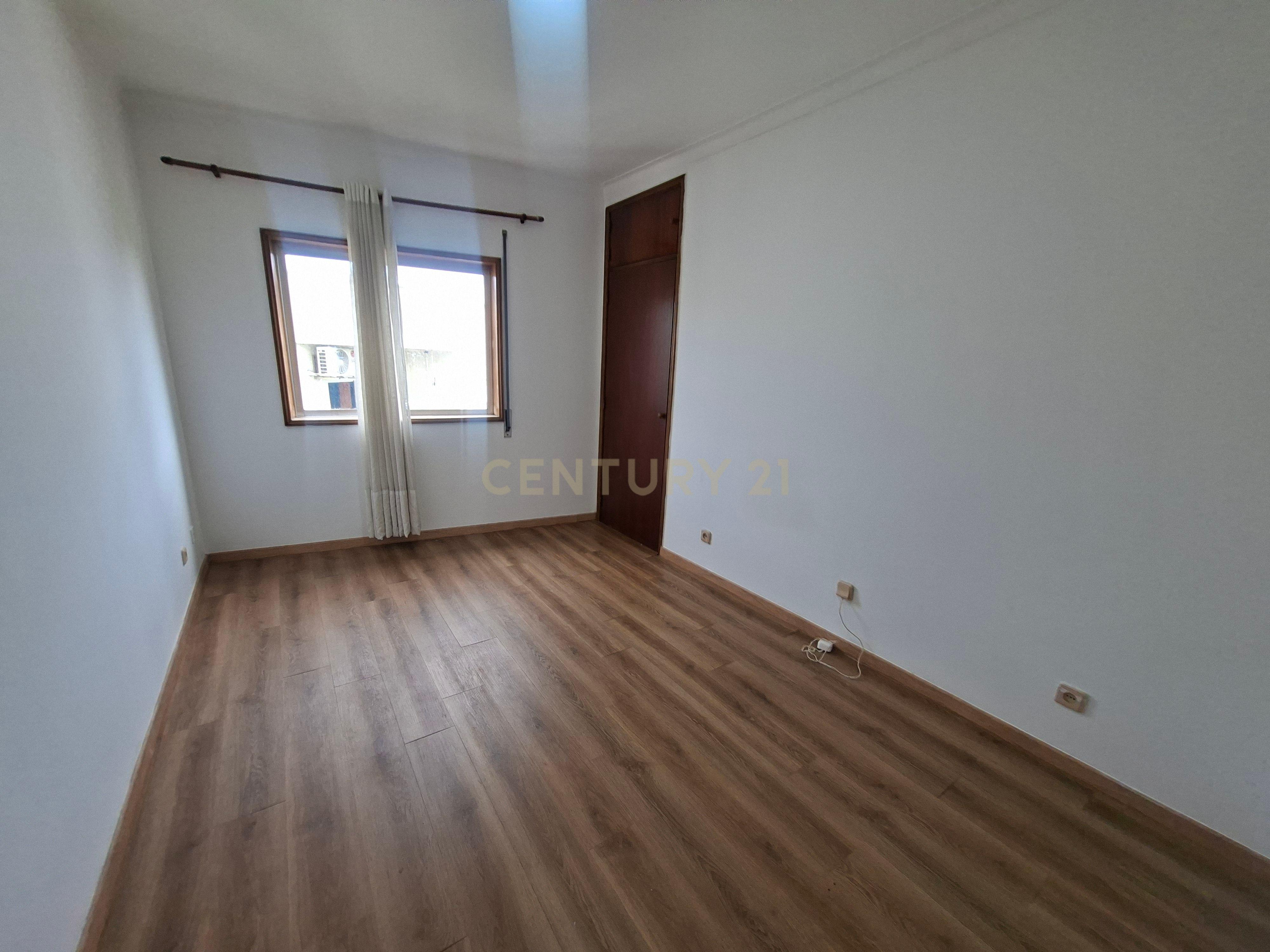 Fotografia 10 de T3 para arrendamento em Lomar, Braga