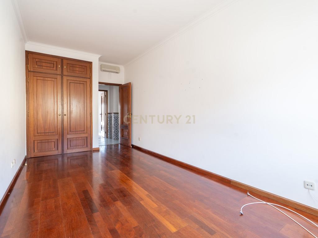 Apartamento T2+1 - C/ terraço - Image 22