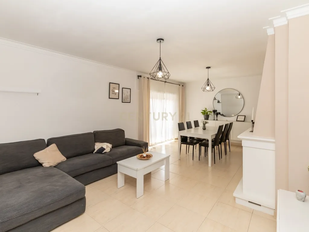 Apartamento T2, nos Fidalguinhos - Barreiro - Lavradio - Image 1