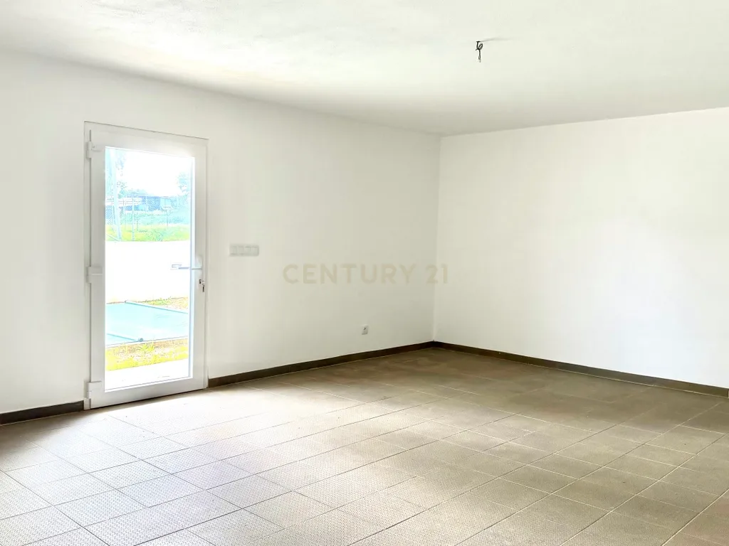 Oportunidade: Moradia T5 com jardim e piscina, na Sobreda, Almada. Em Venda! - Image 25