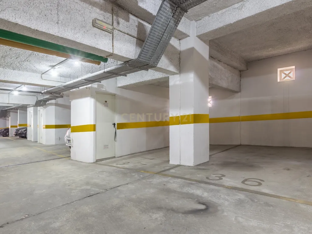 Apartamento T3 em Carnaxide – Arrendamento em Condomínio Privado - Image 28