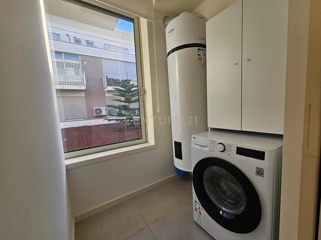 T2 NOVO a 200 metros da praia - Image 26