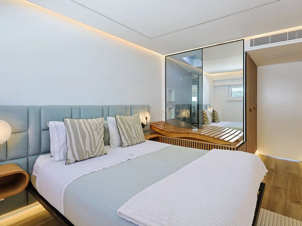 T1 moderno com domótica e piscina – Costa da Caparica - Image 3