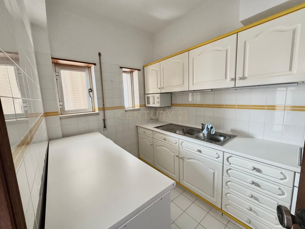 Apartamento T0+1 Montechoro - Albufeira - Image 9