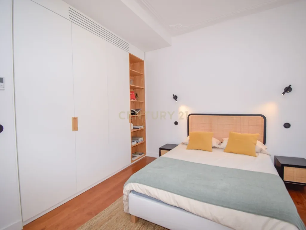 Duplex em prédio totalmente reconstruído, com acabamentos de excelência - Image 25