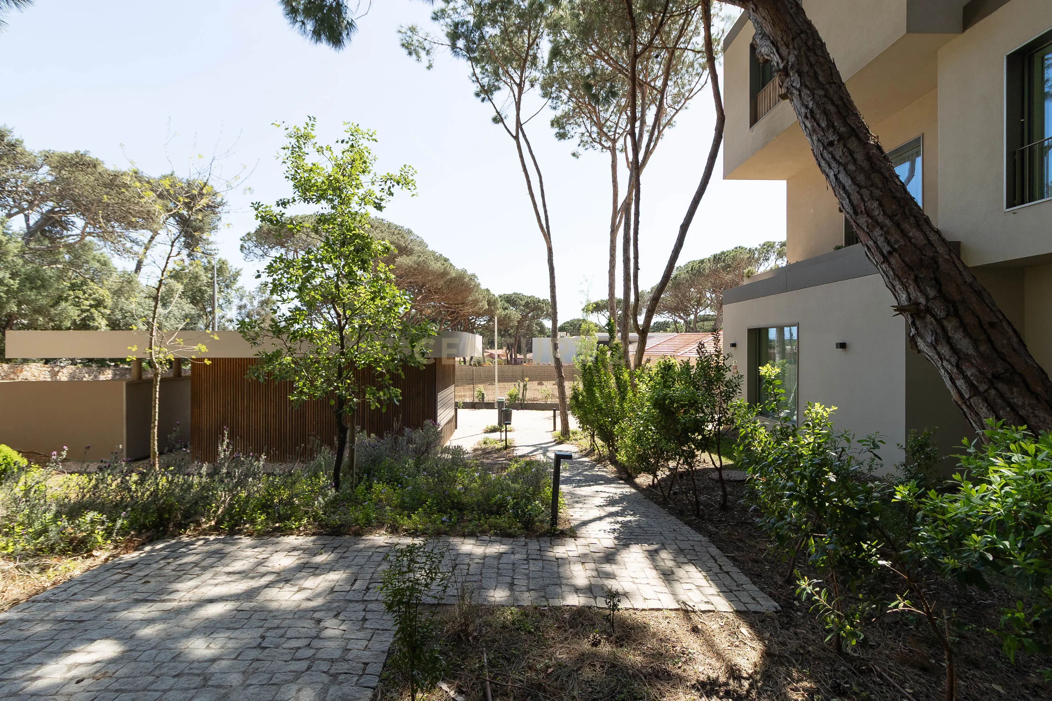 Apartamento T2  de Luxo - Quinta da Marinha – Cascais  - Image 25