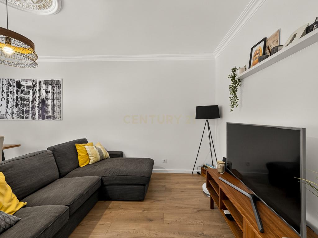 T3 Remodelado em Belas| O equilíbrio perfeito entre conforto, tranquilidade e localização - Image 5