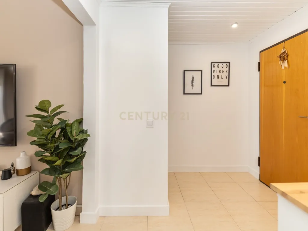 Apartamento T2, nos Fidalguinhos - Barreiro - Lavradio - Image 12