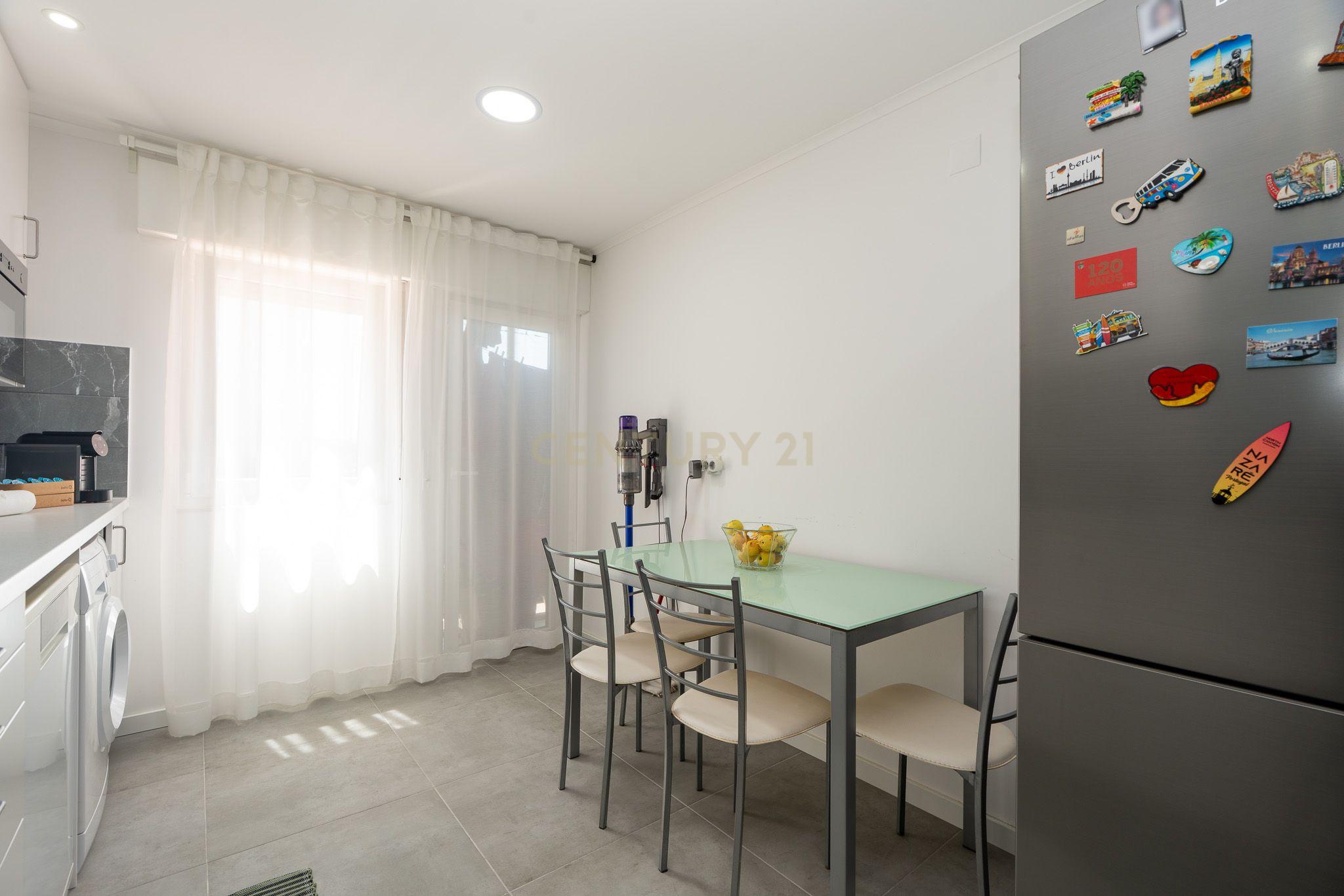 Fotografia 10 de ** ESPECTACULAR APARTAMENTO T2 REMODELADO EM ALHOS VEDROS **