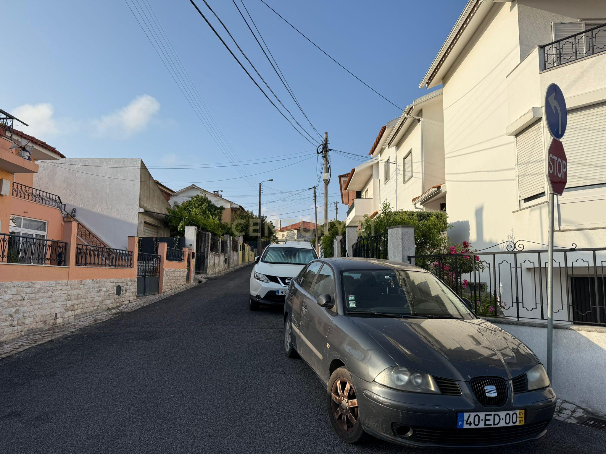 Terreno com Projeto para duas moradias - Cascais - Image 8