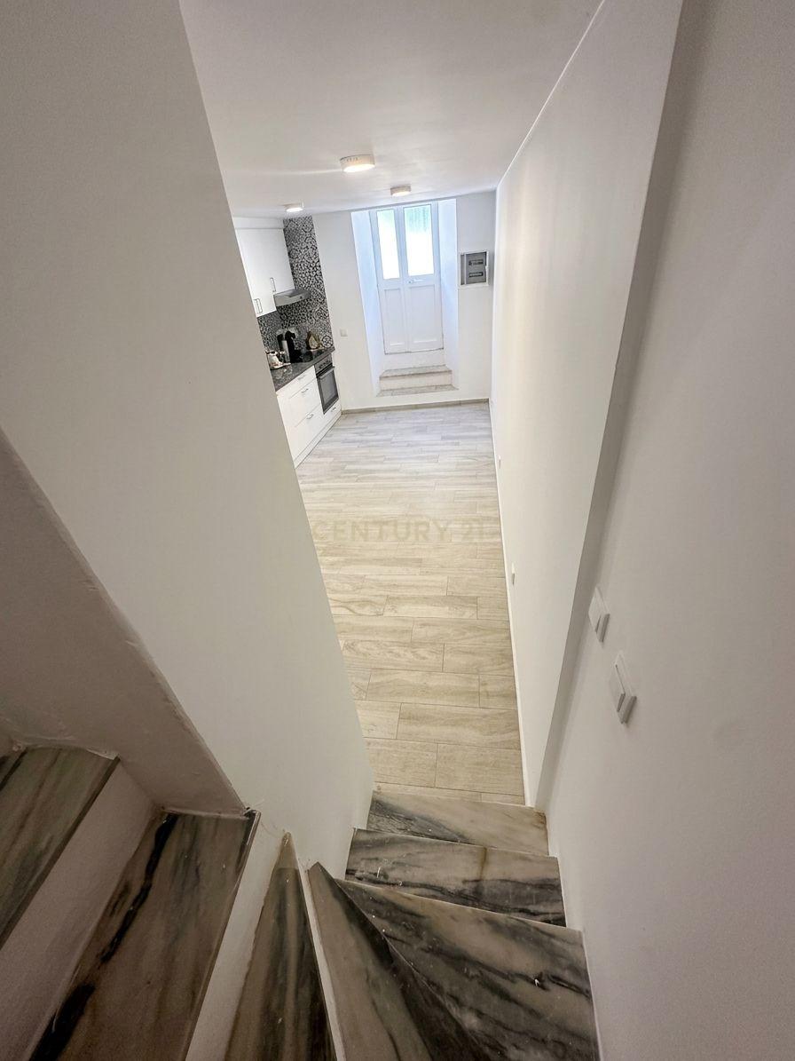 Fotografia 4 de Duplex T1 em Alenquer, novo a estrear