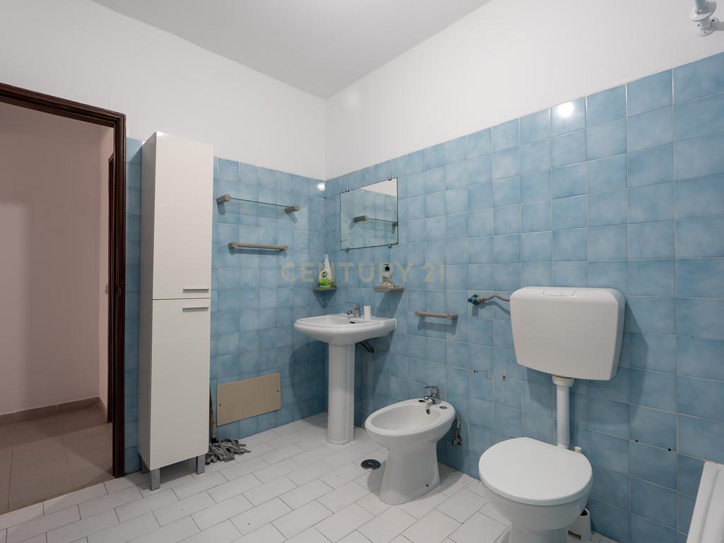 Apartamento T1 com potencial para T2 na Rinchoa – Conforto e Tranquilidade! - Image 15