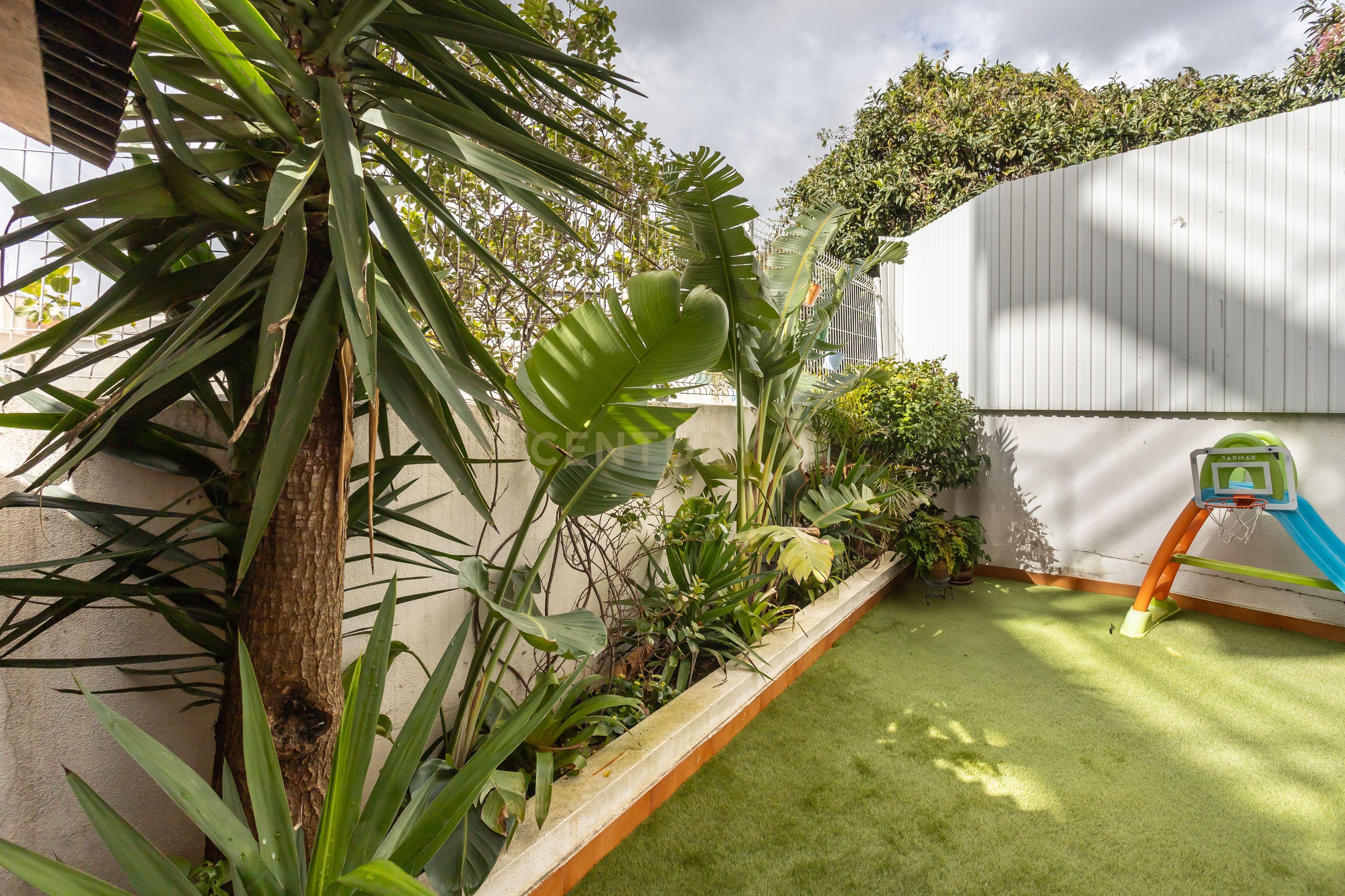 Apartamento T3 com duas salas e terraço privado em Sete Rios, Lisboa - Image 37