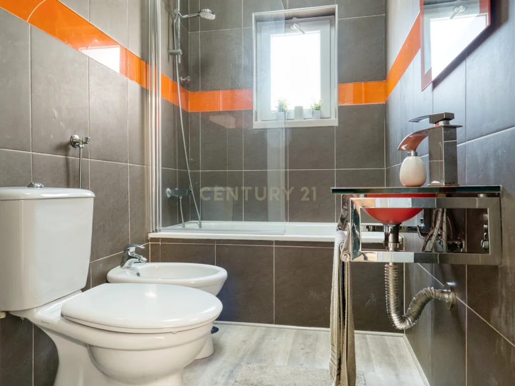 Moradia Isolada T3 com Piscina- Furo água - Aroeira - Image 16