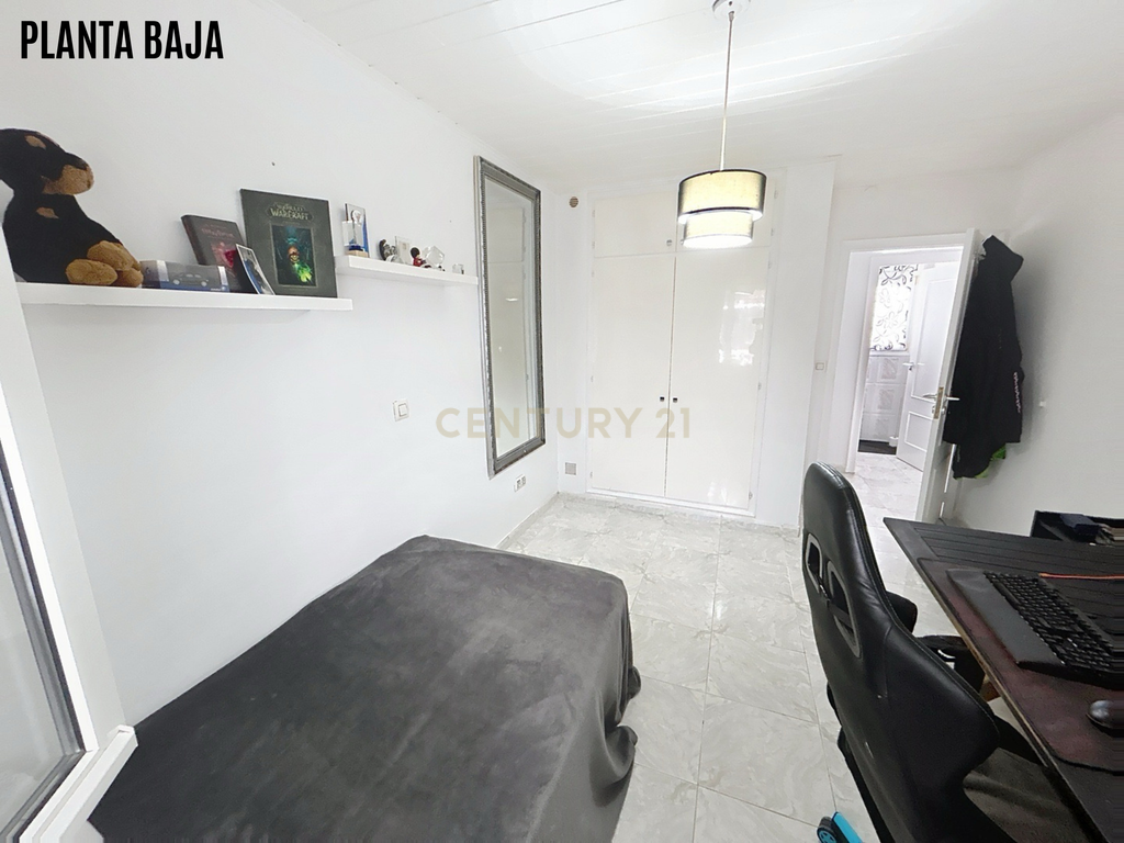  - Image 10