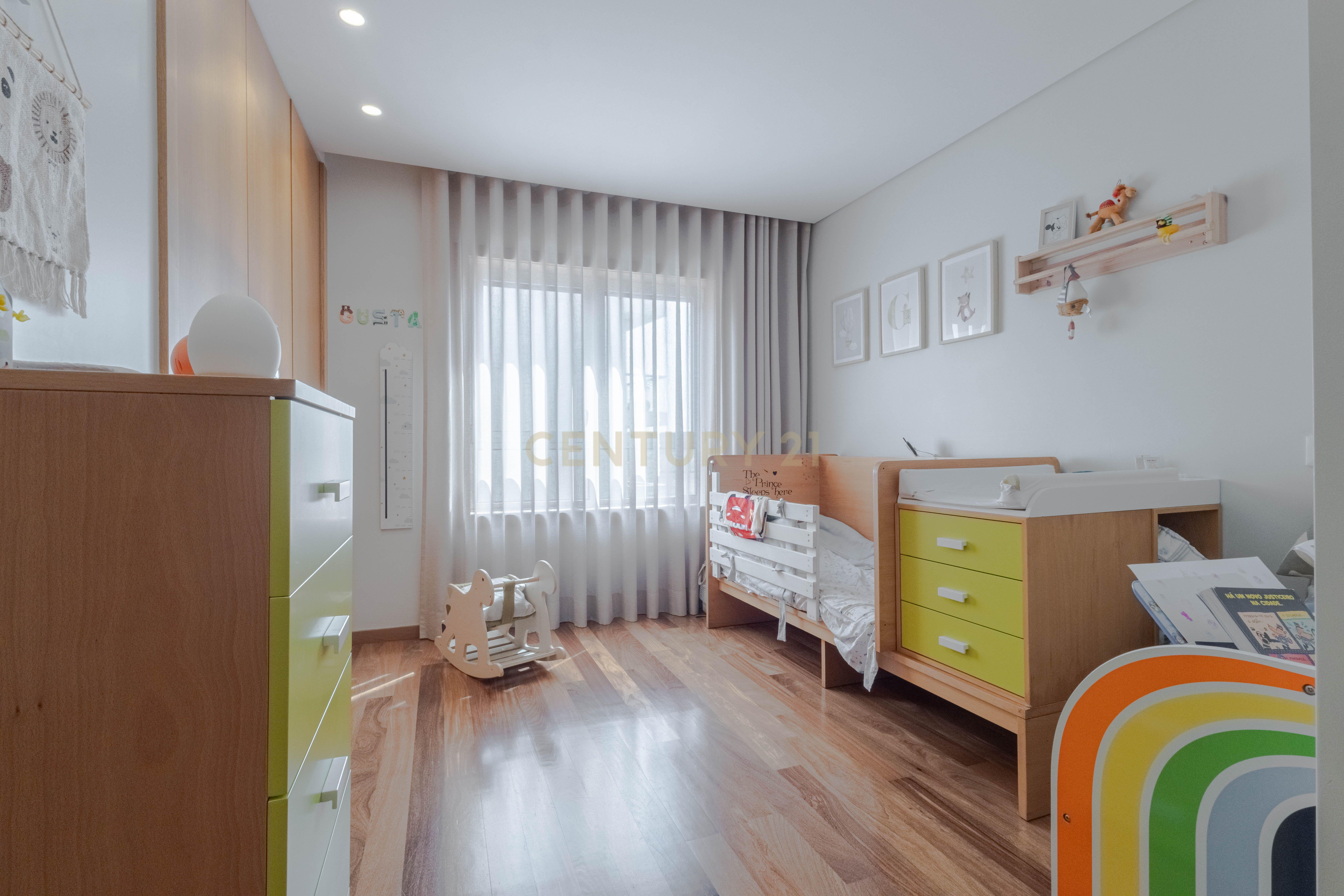 Fotografia 7 de O Seu Refúgio Moderno em Gaia: T2 com Suite, Varanda e Condomínio Fechado com Salão de Eventos