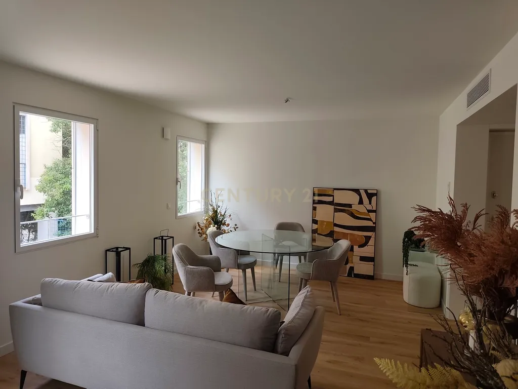 Excelente Apartamento T2 bastante Central no Areeiro com Jardim Privativo - Image 17