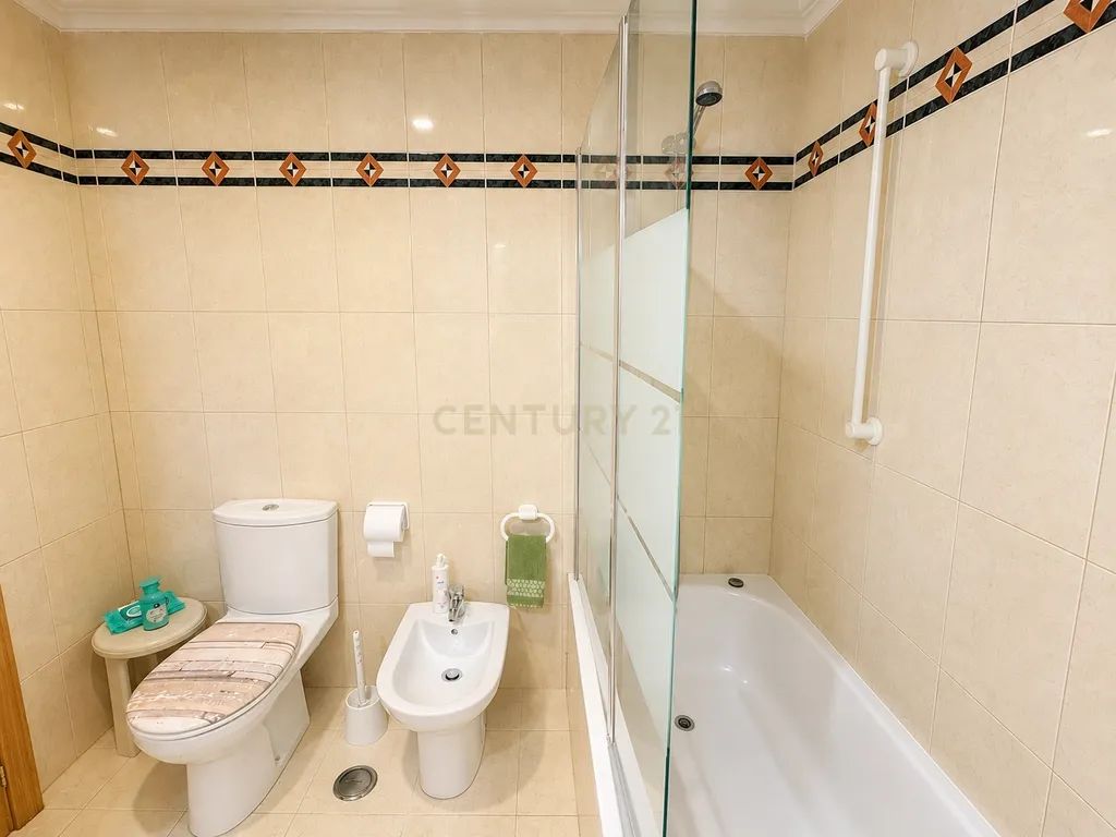 T2 Mobilado com Piscina e Vista Mar | Ericeira - Image 14