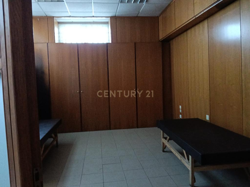 Arrenda-se – Espaço Comercial na Ameixoeira - Image 6
