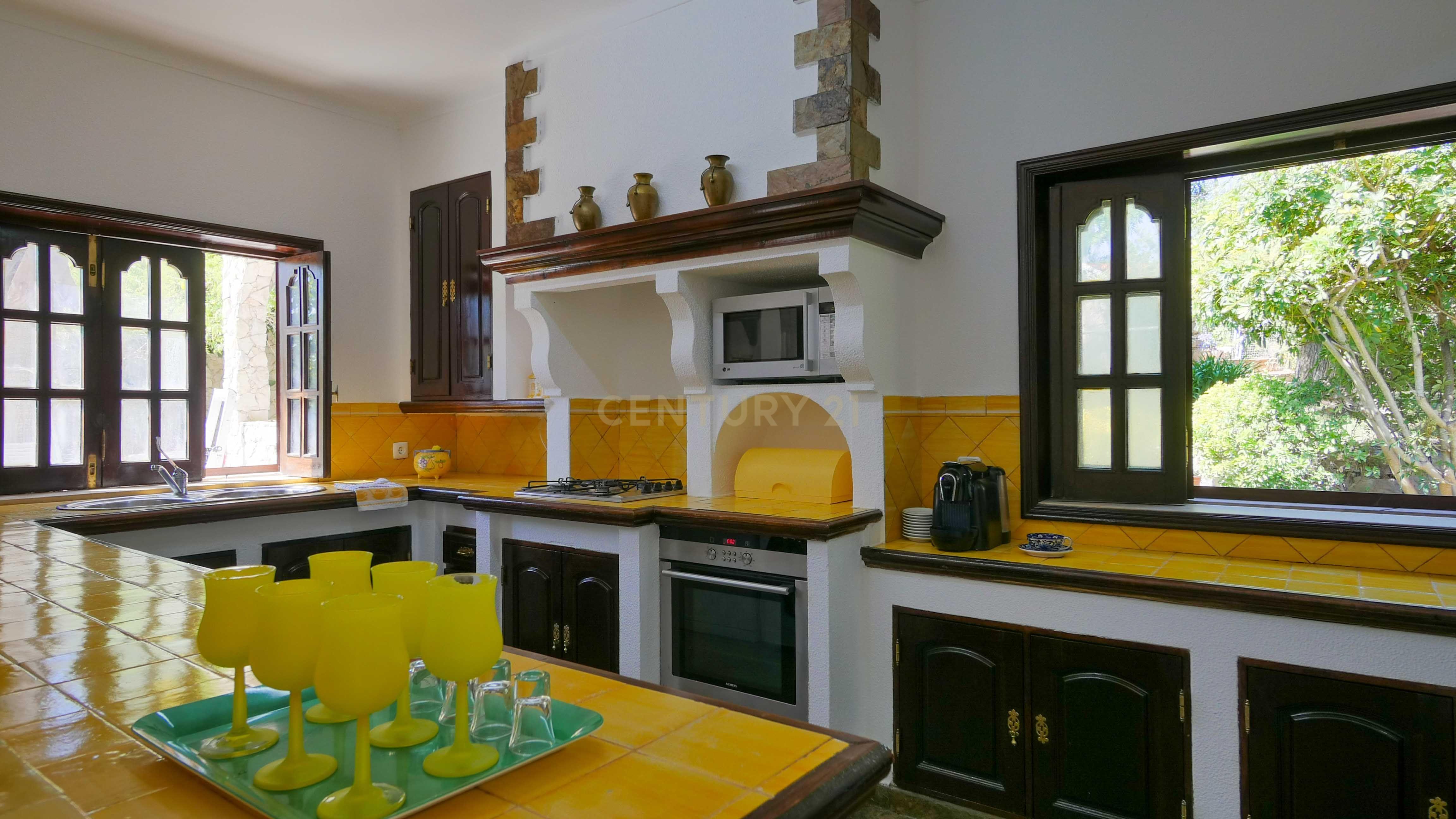 Fotografia 11 de QUINTA EM PALMELA | 7 QUARTOS | 4 CASAS DE BANHO | 3 PISOS
