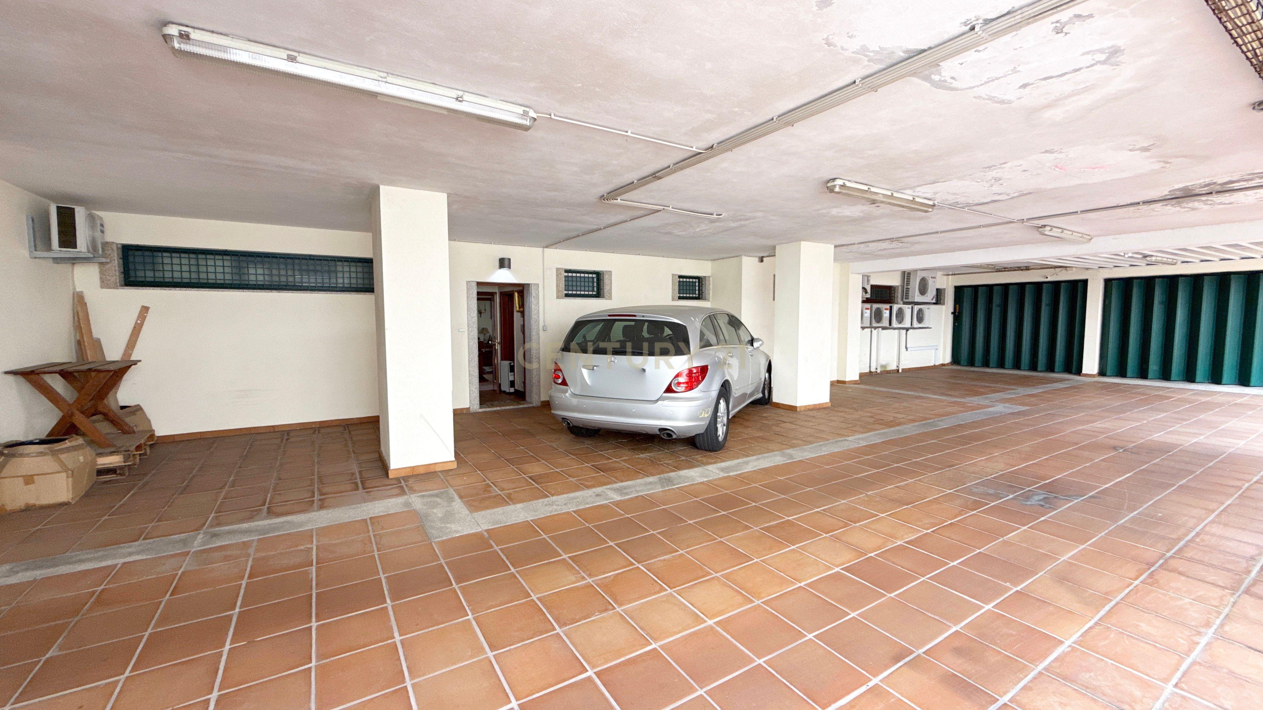 APARTAMENTO T5 DUPLEX | VISTA RIO | LORDELO DO OURO – FOZ, PORTO - Image 33