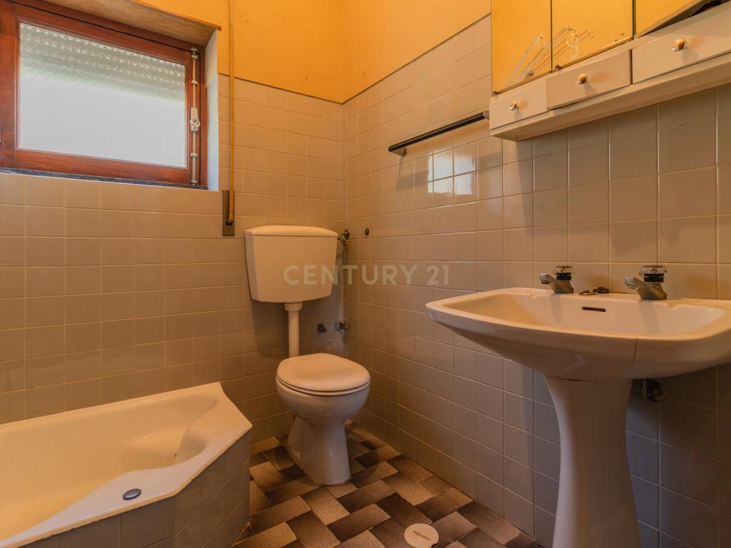 Moradia T4 em Porto de Mós, Leiria - Image 16