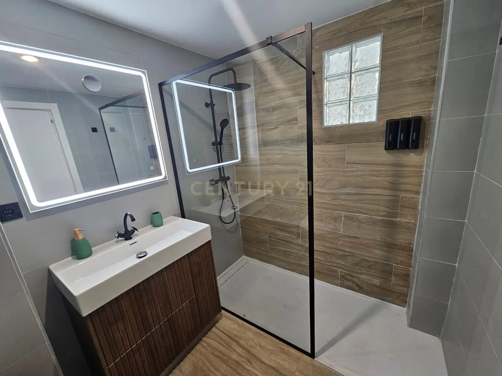 Apartamento Renovado com Vista Mar em Fuengirola - 297.000€ - Image 5