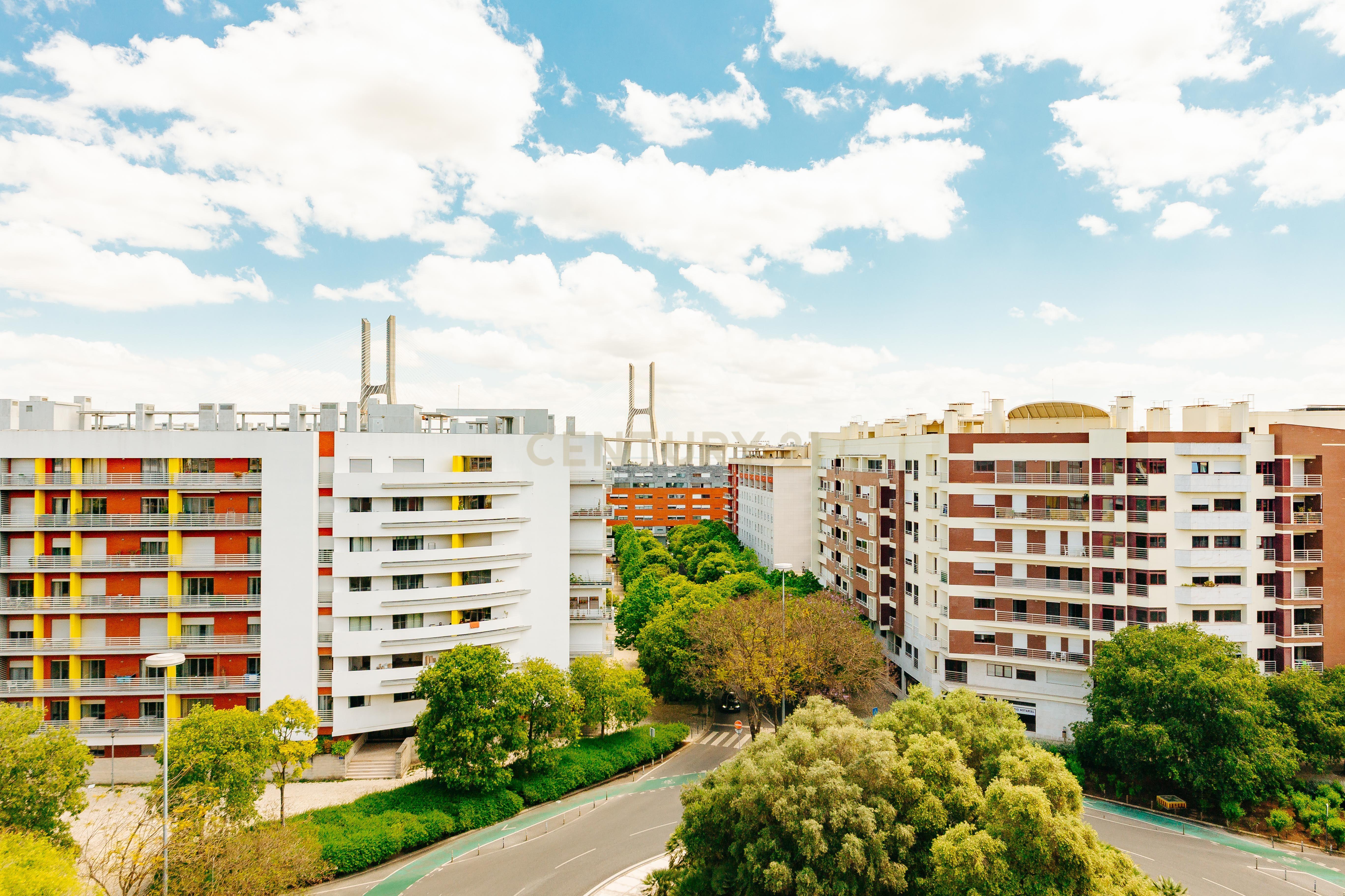 Apartamento T3 totalmente remodelado com Vista Panorâmica no Parque das Nações - Image 23