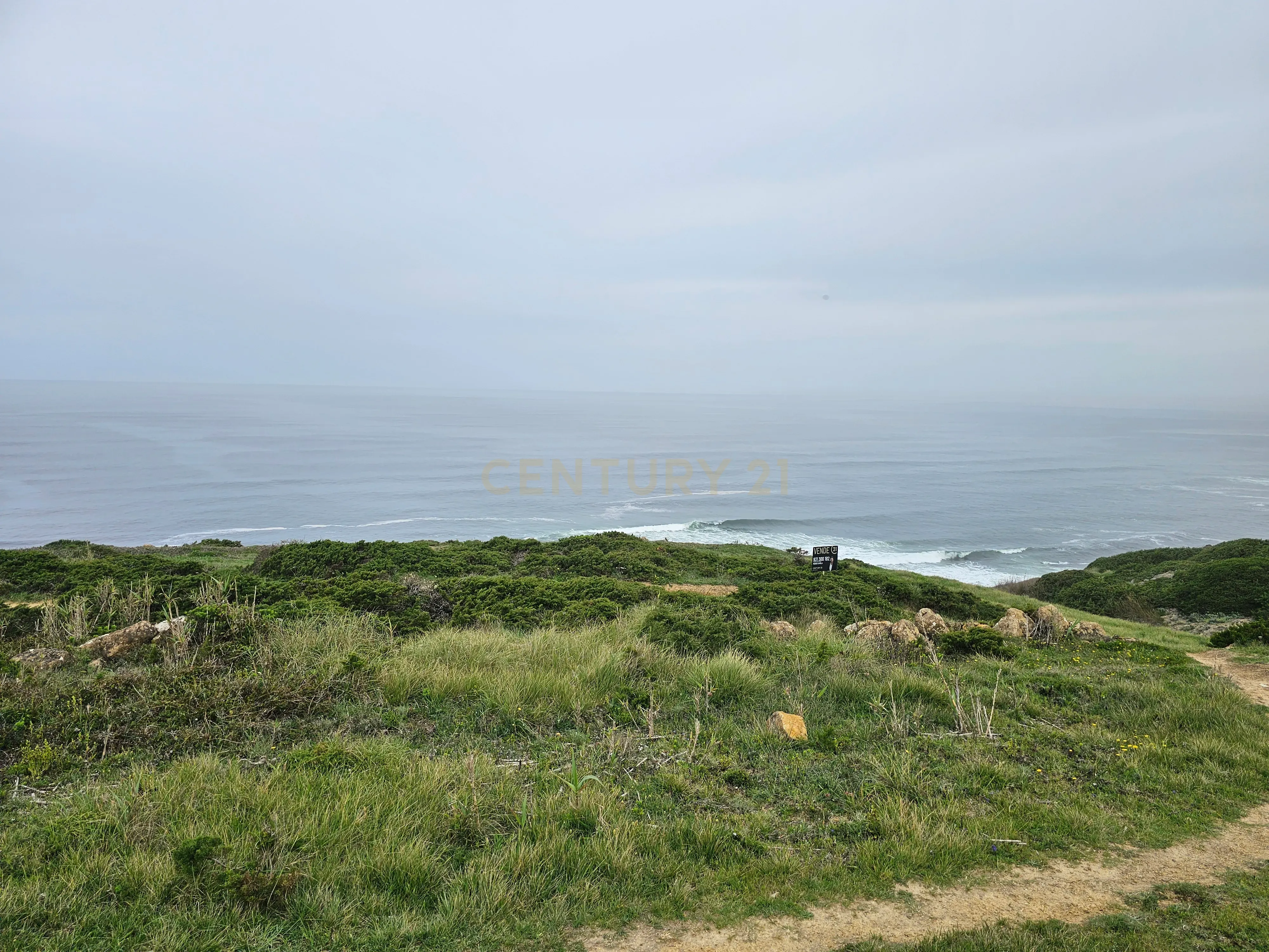 Terreno Rústico | 1.760 m² | Fontanelas | Vista Mar | Sobre as arribas da Praia da Aguda e Magoito - Image 11