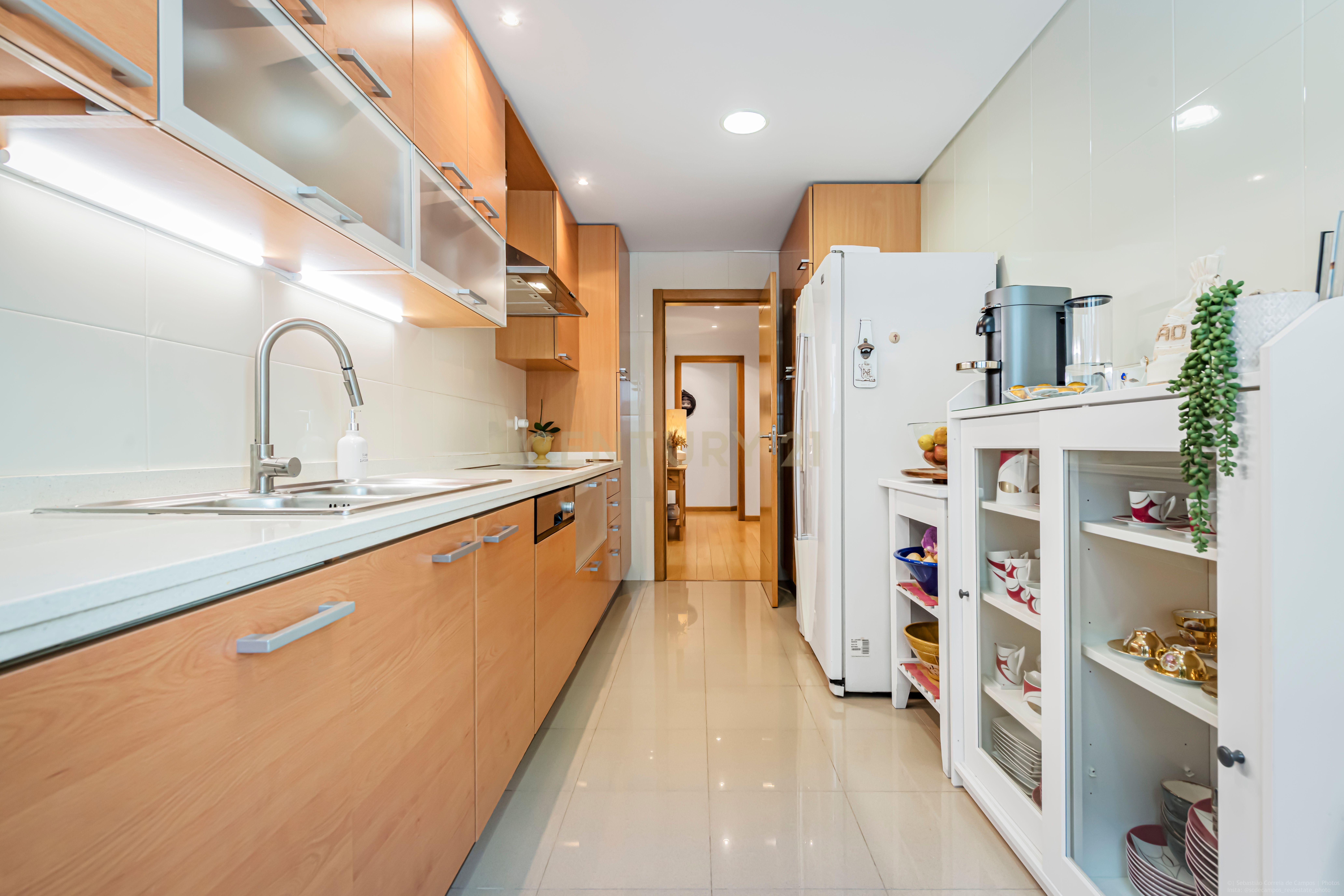 Apartamento T3 em Cascais com Terraço - Image 2