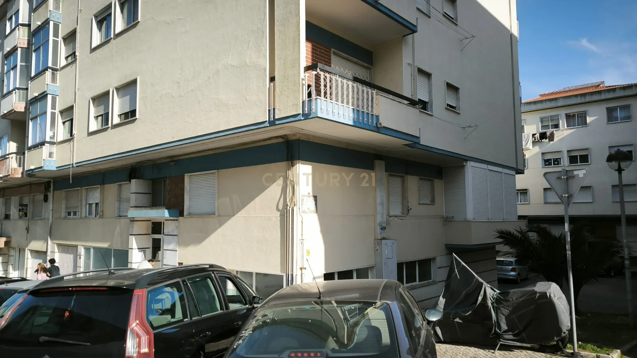 Apartamento T3 em Queluz – Bairro da Estação Nova - Image 3