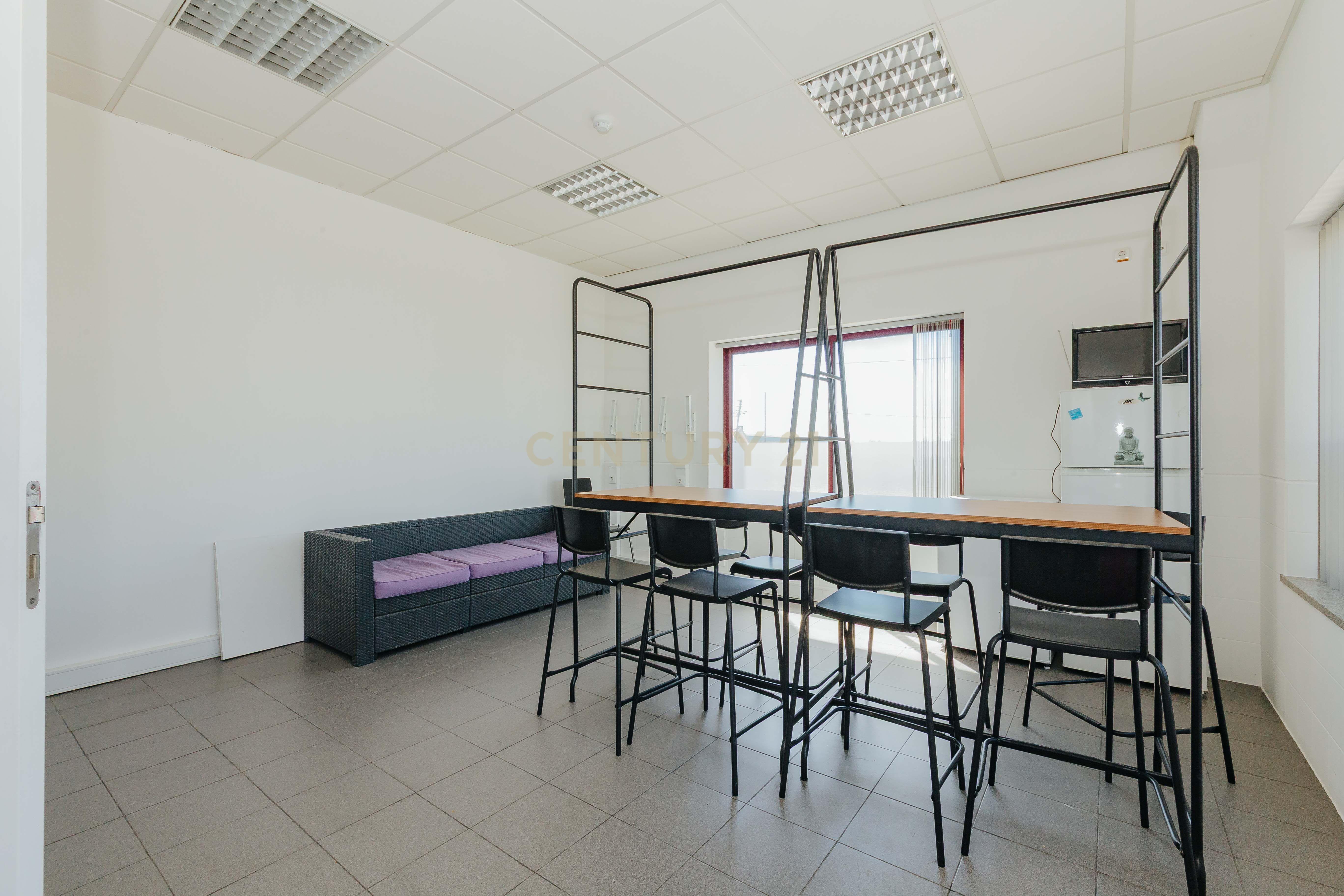 Complexo de 2 Armazéns Modernos em Sintra . Excelente oportunidade de investimento e negocio. - Image 88