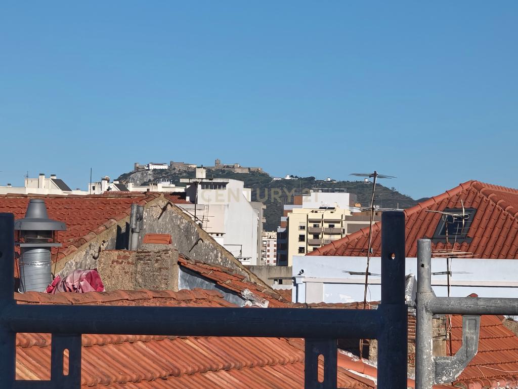 Moderno T2 em Setúbal ao pé da Avenida Luisa Todi - Image 23