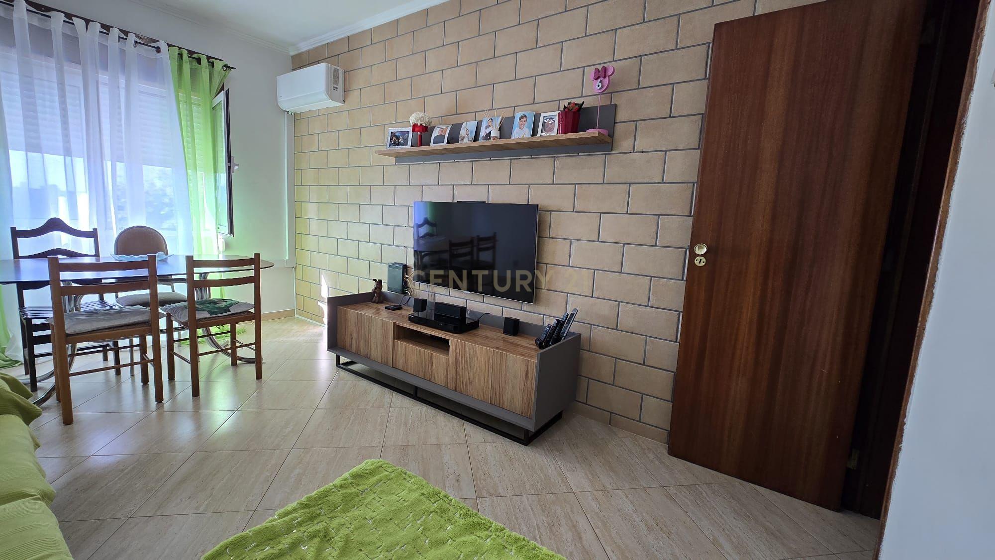 Apartamento T2 no Centro de Corroios – Excelente Localização! - Image 4