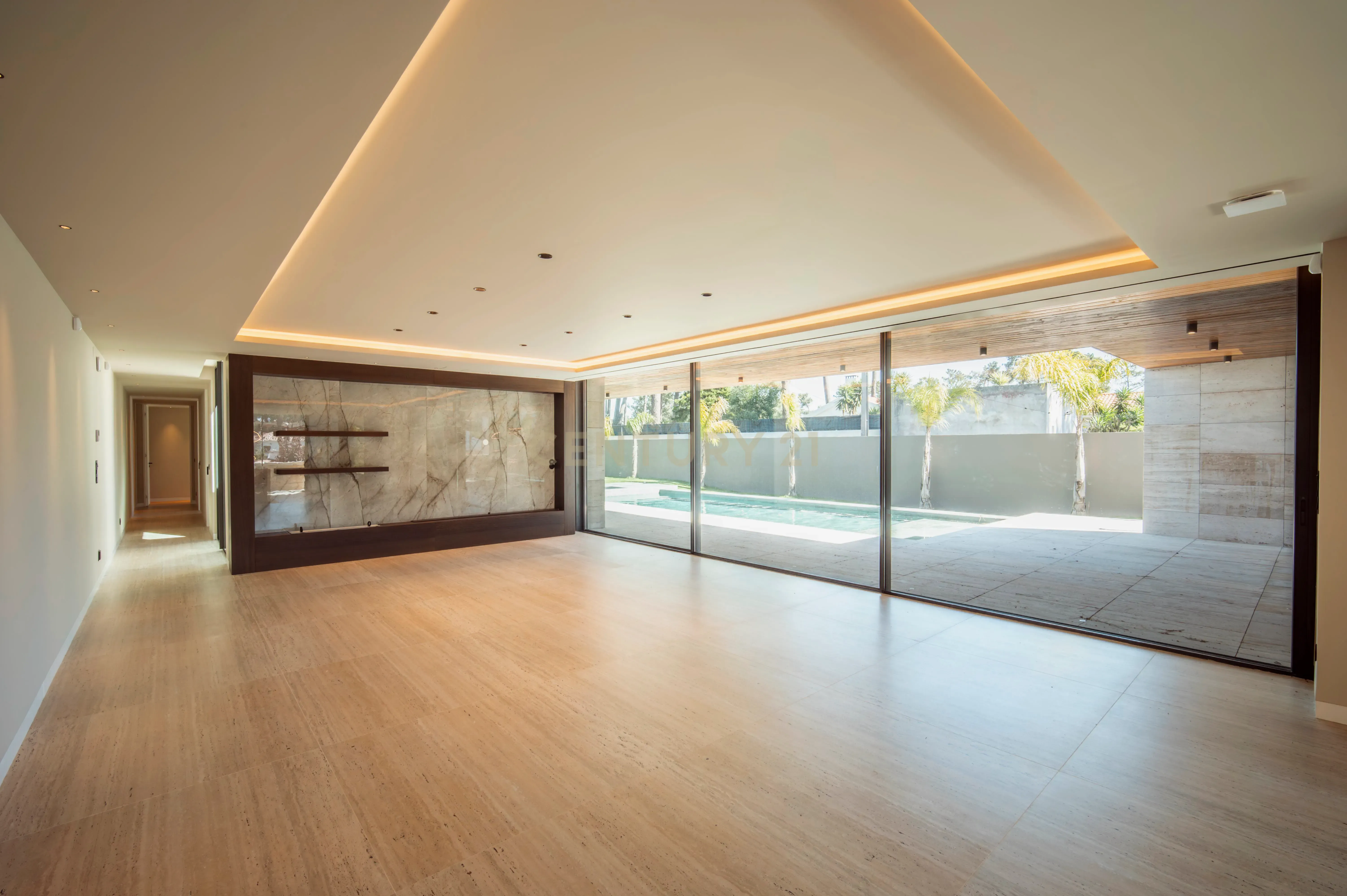 Fotografia 8 de Moradia T4 na Verdizela — Design, Luz e Piscina num Terreno de 1.032 m²