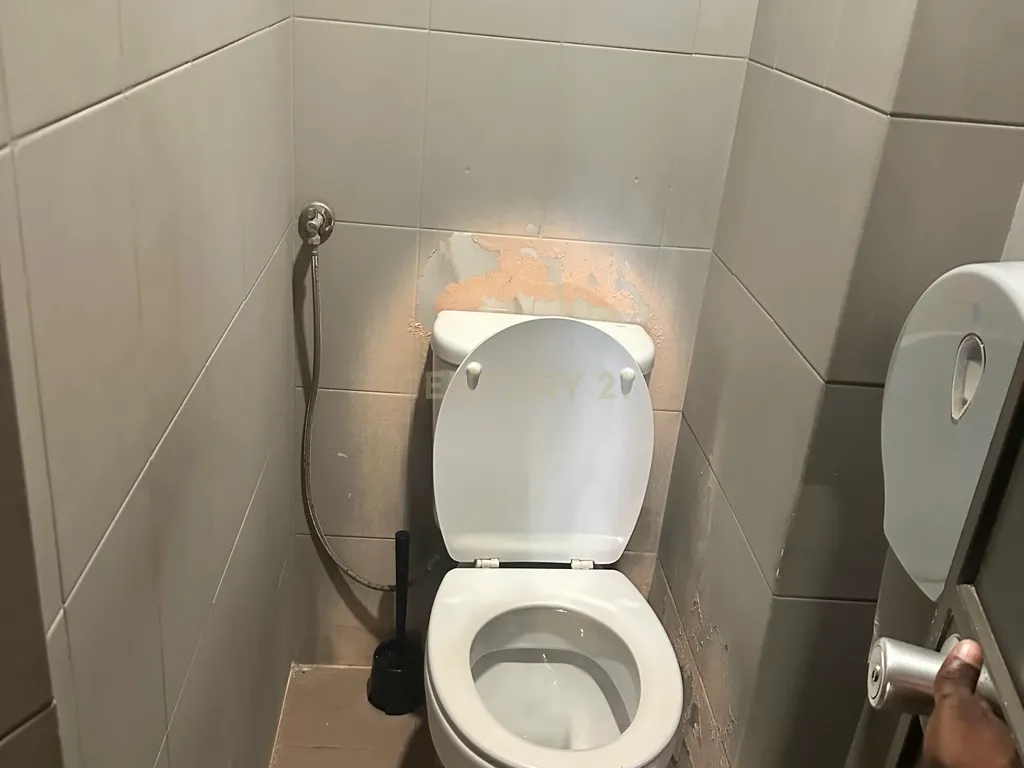 Espaço Comercial à Venda - Image 16